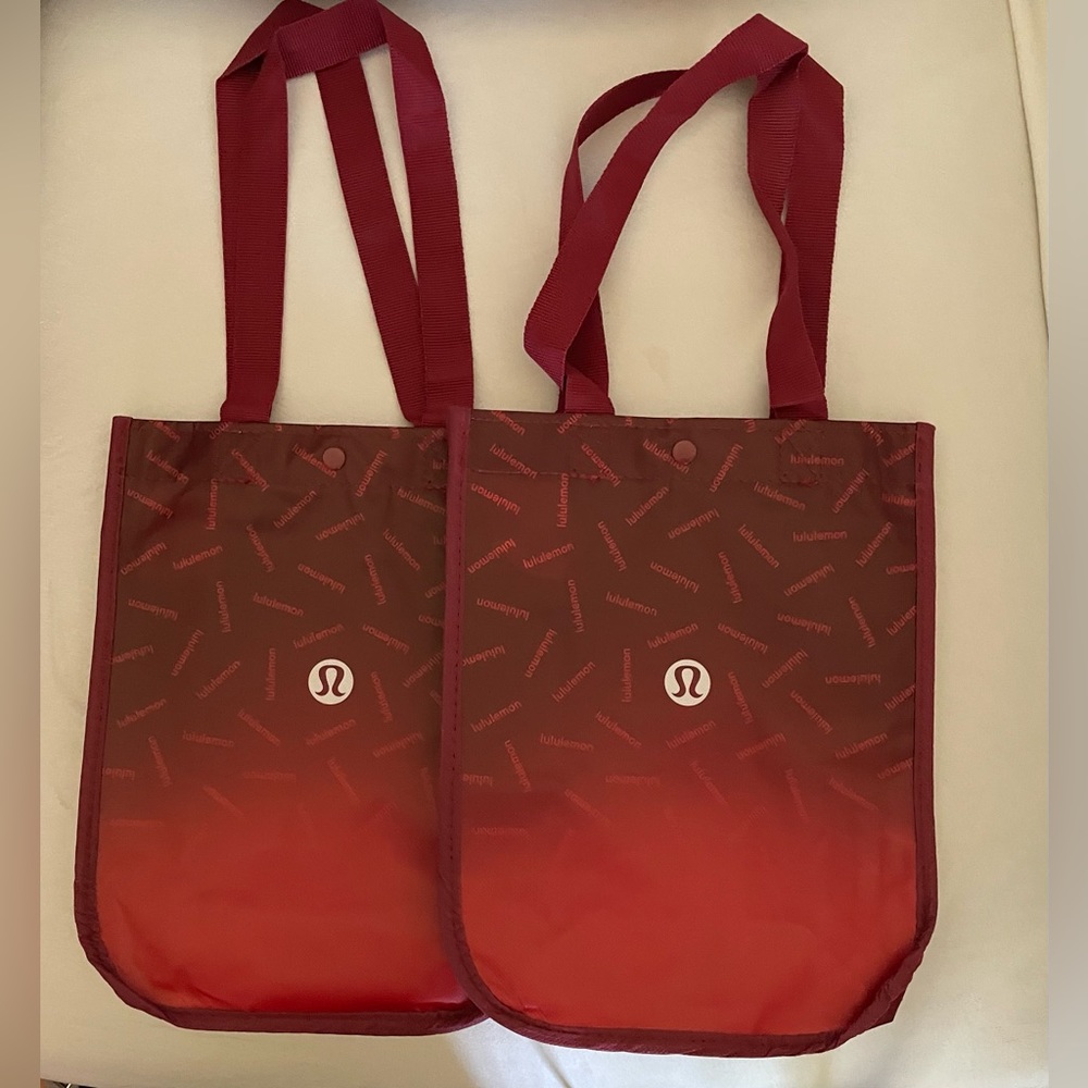 Lululemon Small 2 Pack of Reusable Red Bags
